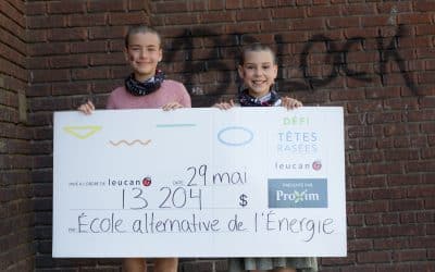 Deux filles de 5e année de l’école de l’Énergie relèvent le Défi têtes rasées au profit de Leucan