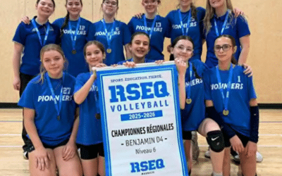 L’équipe de volleyball Benjamine D4 de l’école secondaire Rocher sacrée championne régionale !